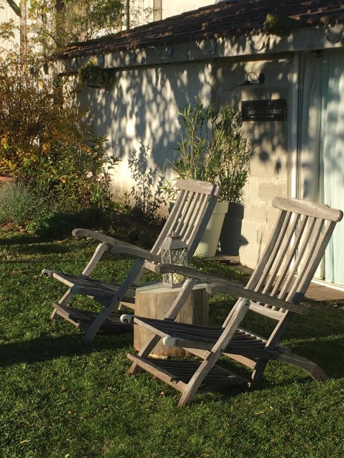 Gîte Au petit bonheur Chateldon Extérieur photo